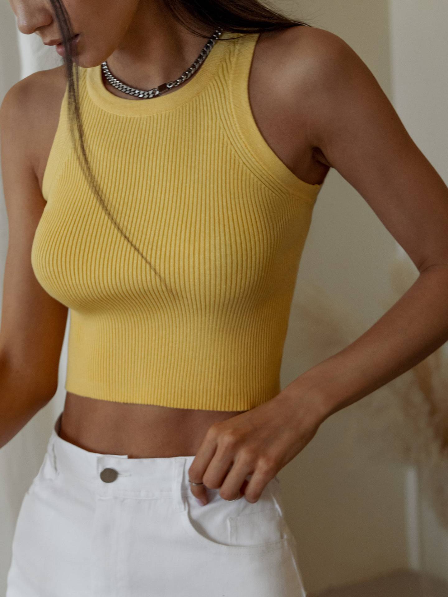 Knitted vest women's solid color slim thread inner wear blouse short y2g vest