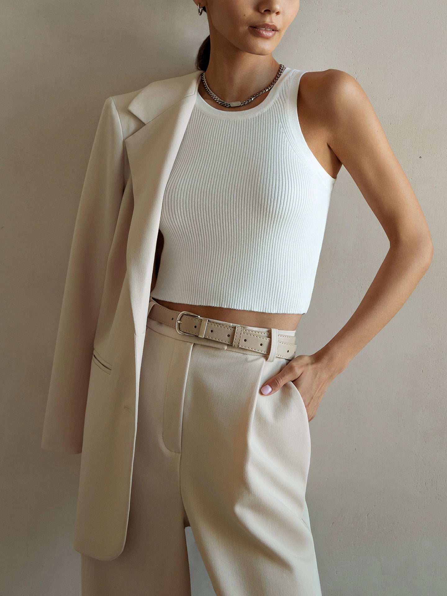 Knitted vest women's solid color slim thread inner wear blouse short y2g vest