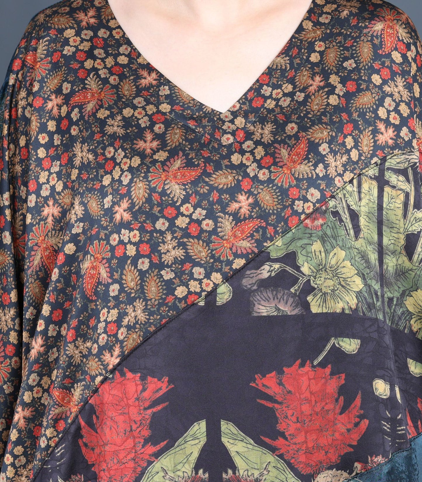 Vintage Jacquard Splicing Bat Sleeve V-Neck Maxi Dress