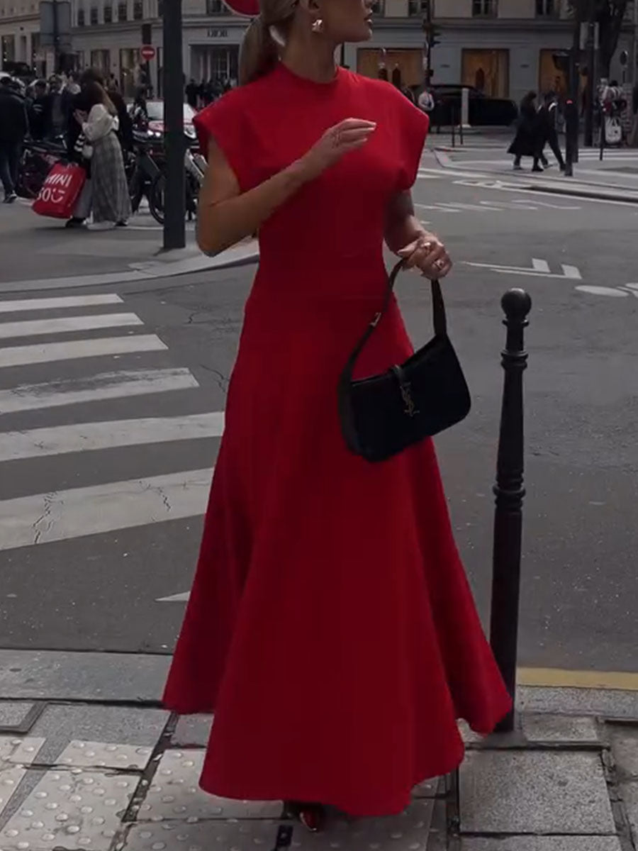 Chic slim fit dress with flying sleeves