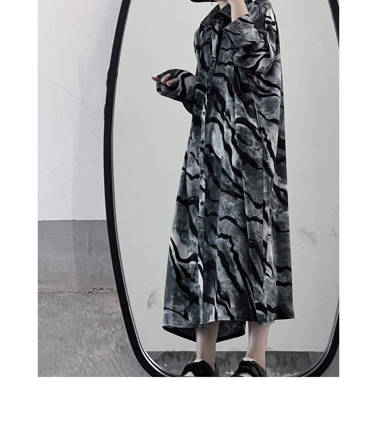 Vintage Tiger Stripe Dyed Long Sleeve Midi Dress