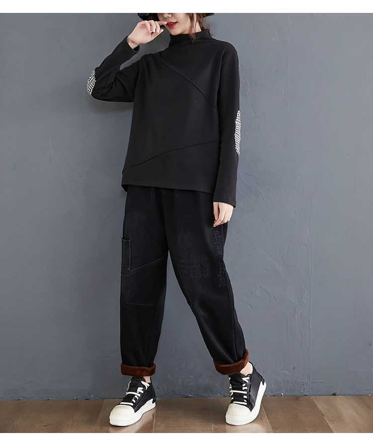 Classic Velvet Turtleneck Sweatshirt