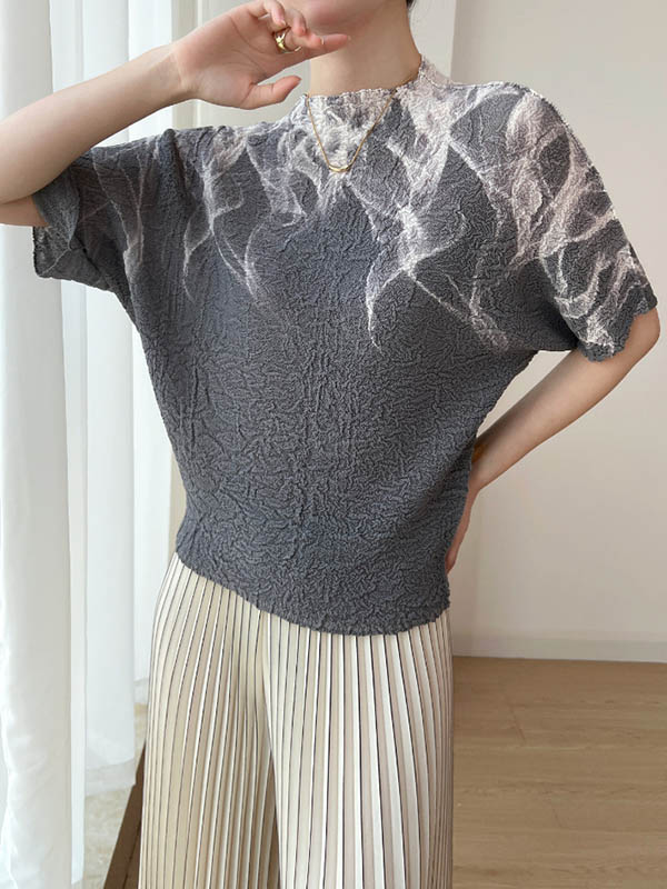 Loose Short Sleeves Contrast Color Pleated Printed Mock Neck T-Shirts Tops