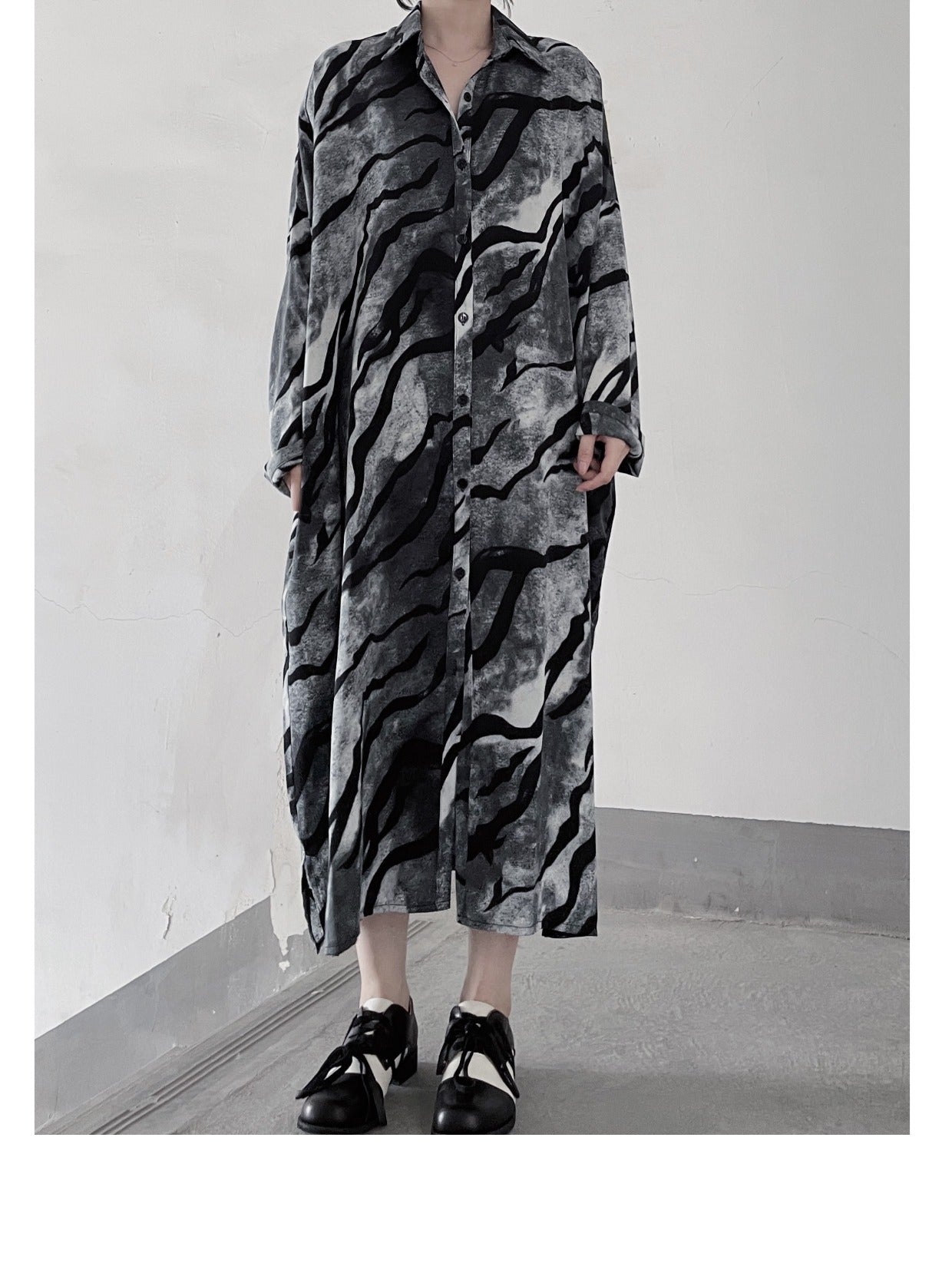 Vintage Tiger Stripe Dyed Long Sleeve Midi Dress