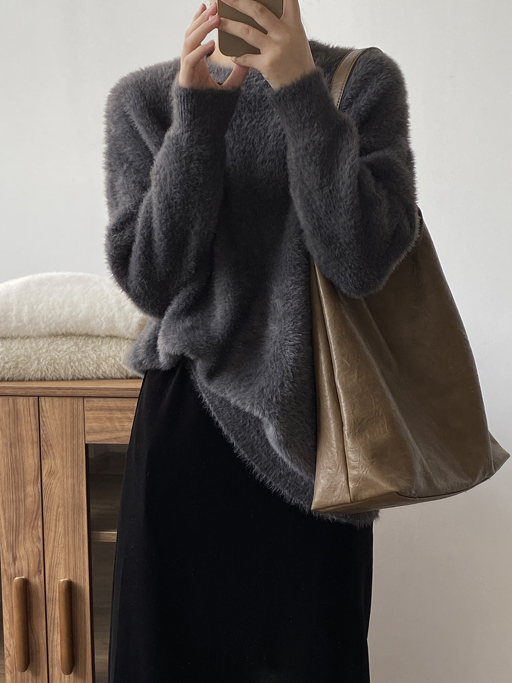 Simple Solid Color Velvet Long Sleeve Sweater