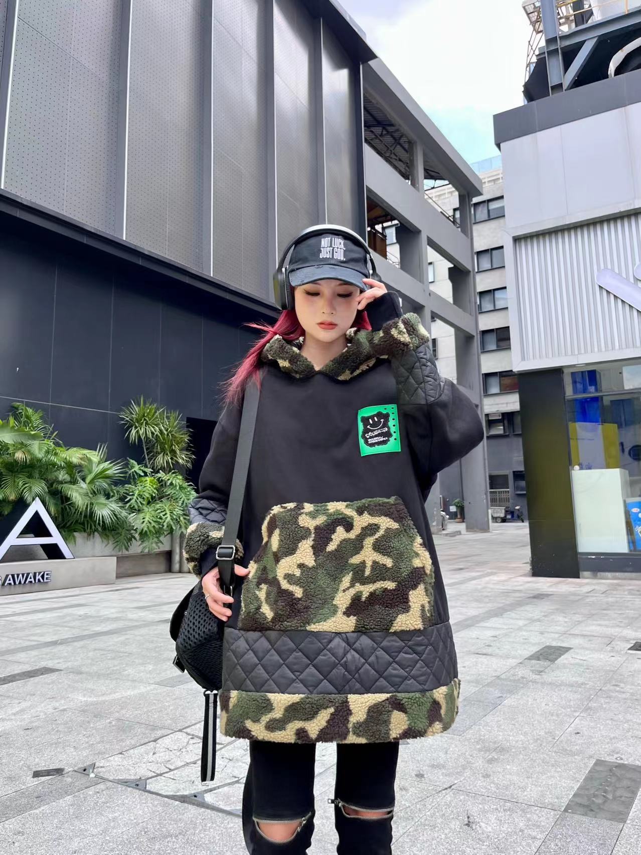 Special Splicing Thickened Camouflage Hooded Sweatshirt