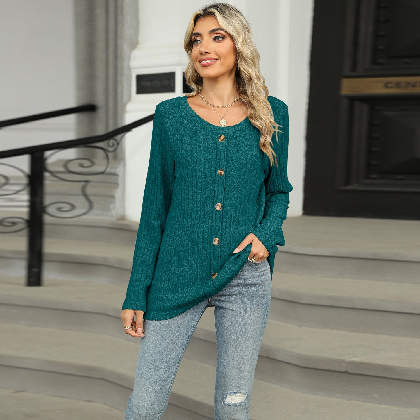 Spring and Autumn single-breasted round neck long-sleeved T-shirt loose top women's pullover sweater