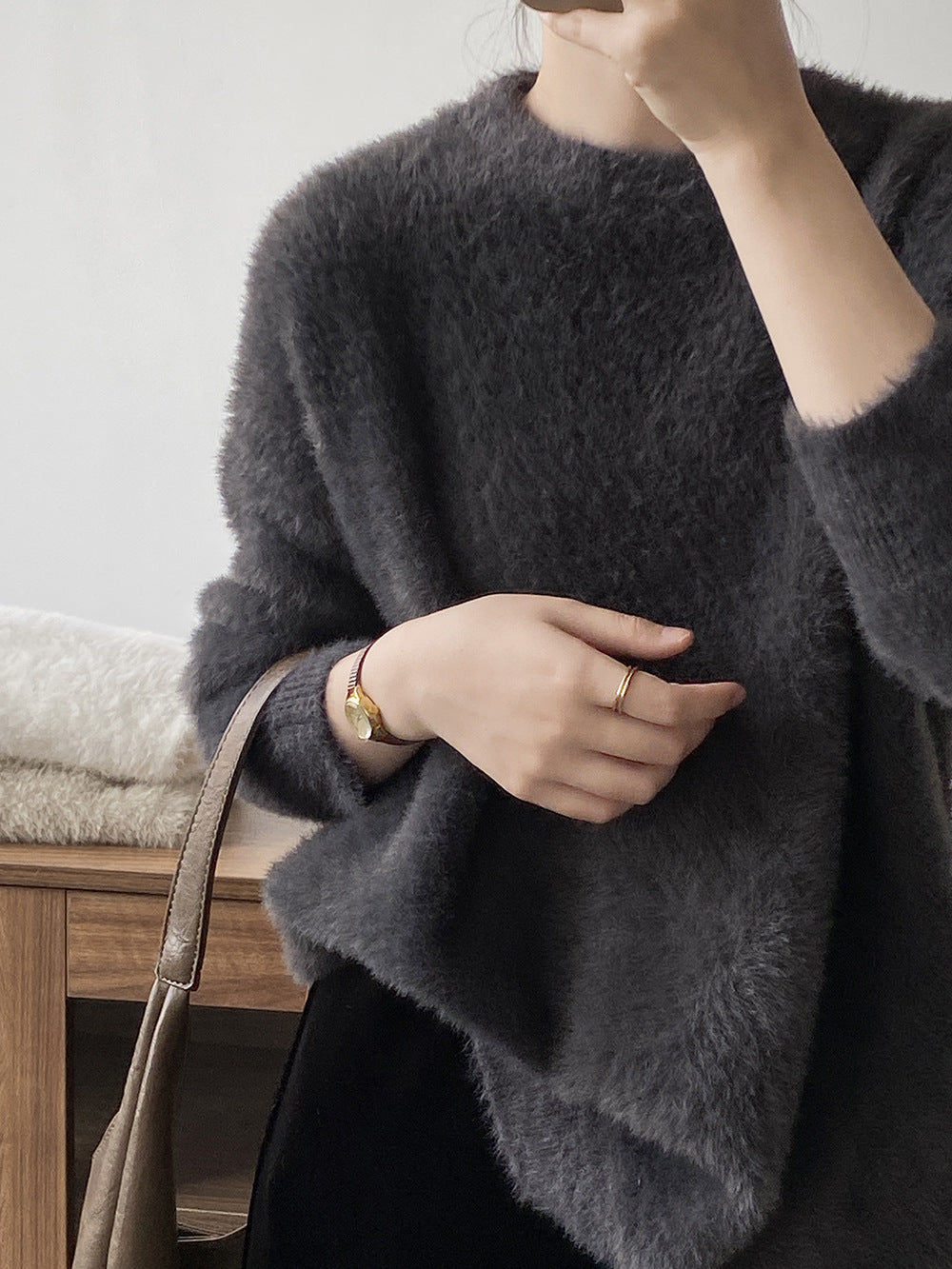 Simple Solid Color Velvet Long Sleeve Sweater