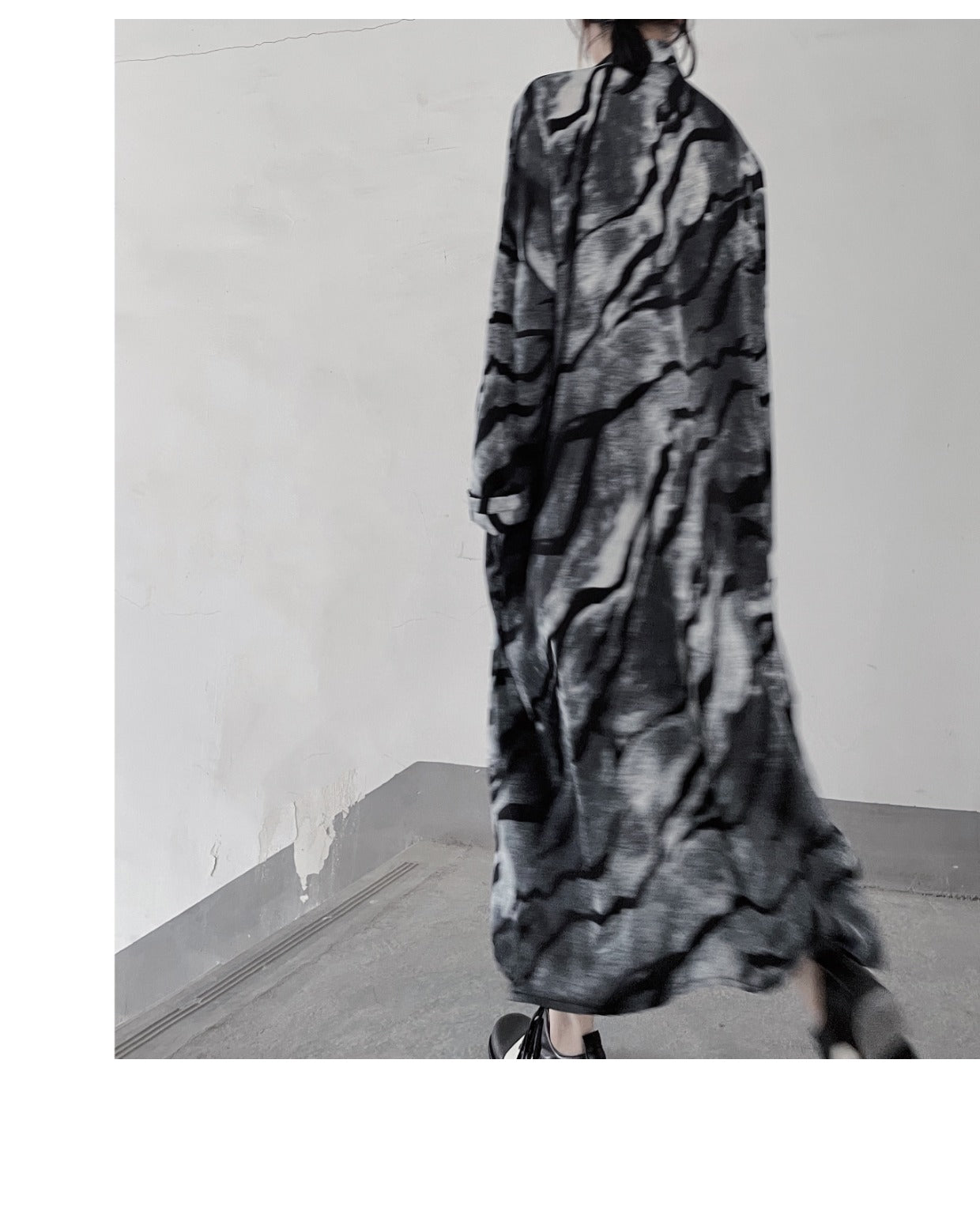 Vintage Tiger Stripe Dyed Long Sleeve Midi Dress