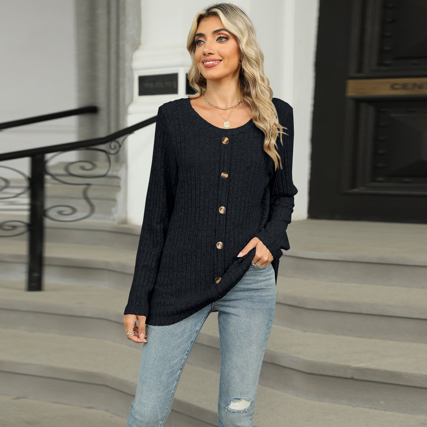 Spring and Autumn single-breasted round neck long-sleeved T-shirt loose top women's pullover sweater