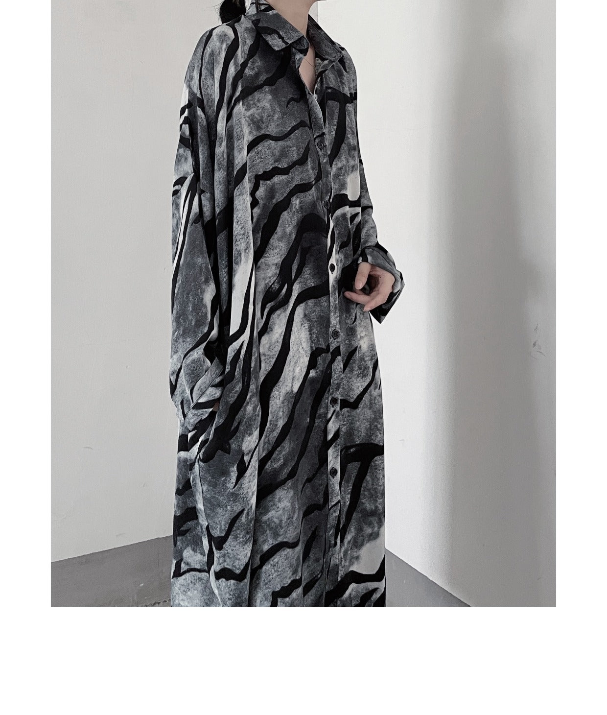 Vintage Tiger Stripe Dyed Long Sleeve Midi Dress