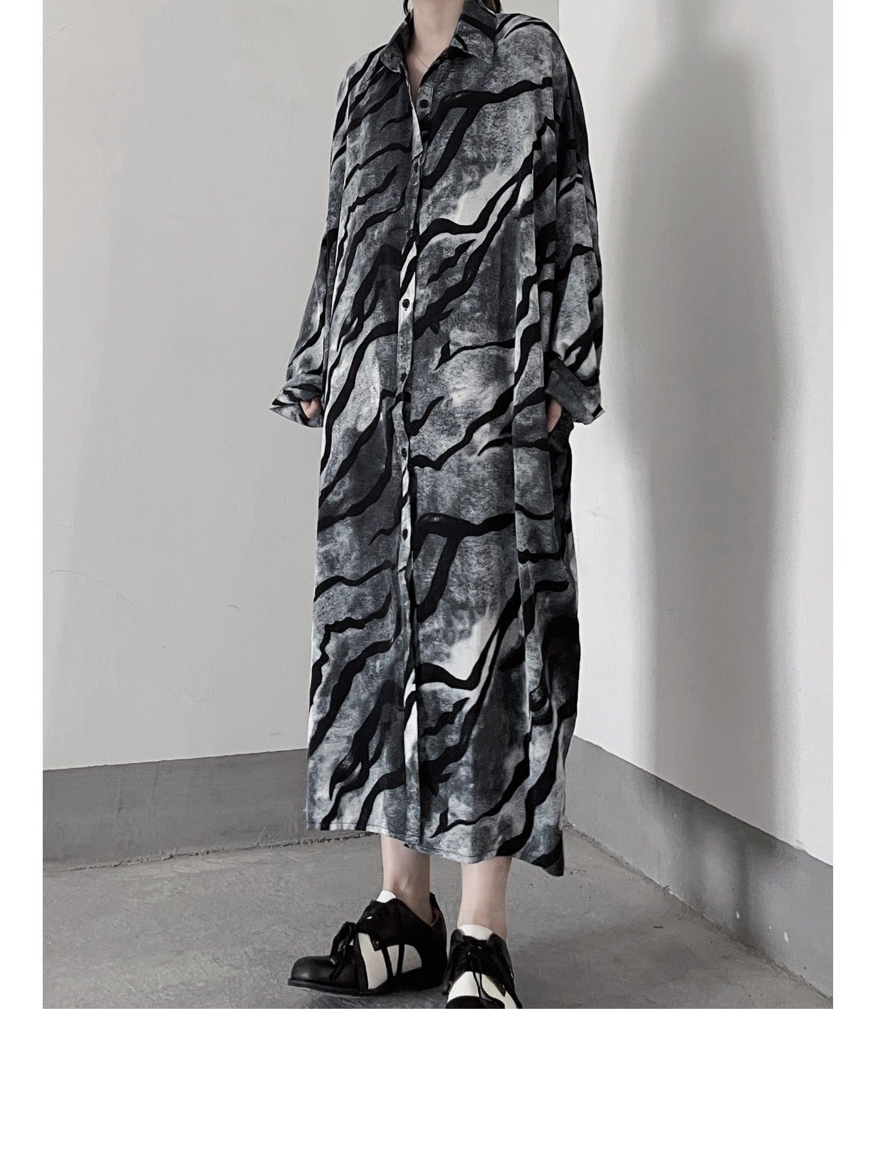 Vintage Tiger Stripe Dyed Long Sleeve Midi Dress