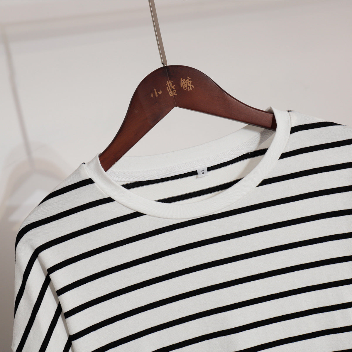 Long-sleeved striped T-shirt casual round neck cotton striped loose top