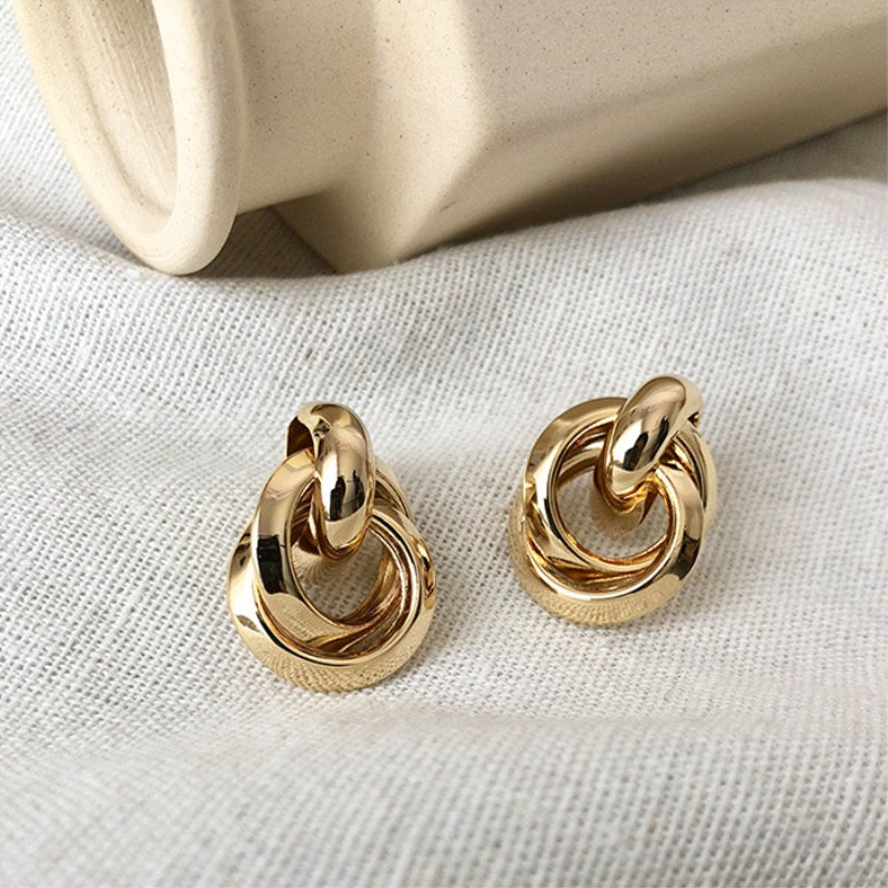 Metal Alloy Interlocking Earrings