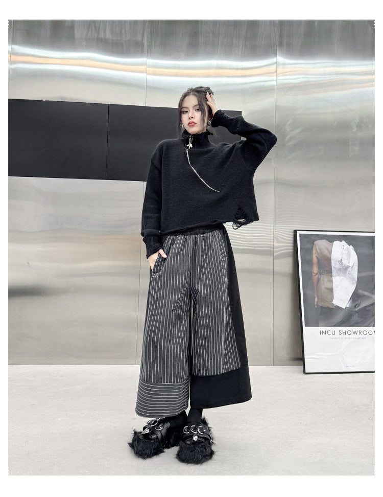 Simple Slant Zipper Turtleneck Sweater