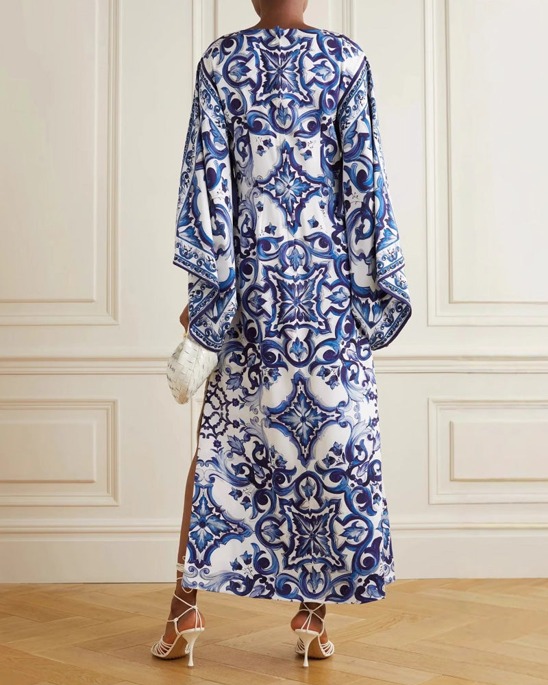 Blue And White Porcelain Printed Dress Collar