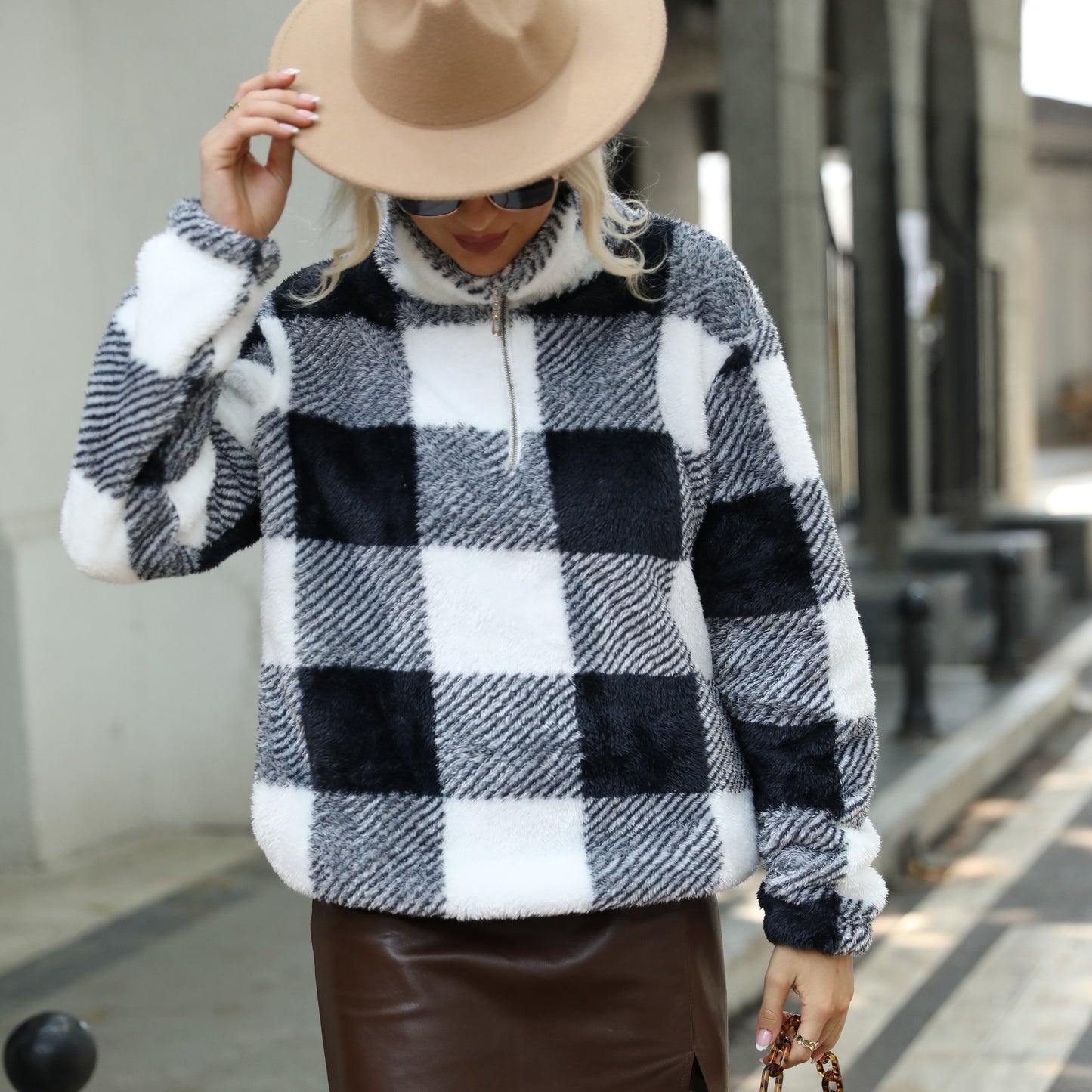 Women's long sleeve pullover plaid printed round neck double-sided velvet regular plush pullover sweater