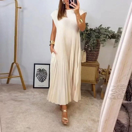 New dress elegant and fashionable round neck sleeveless pleated long dress