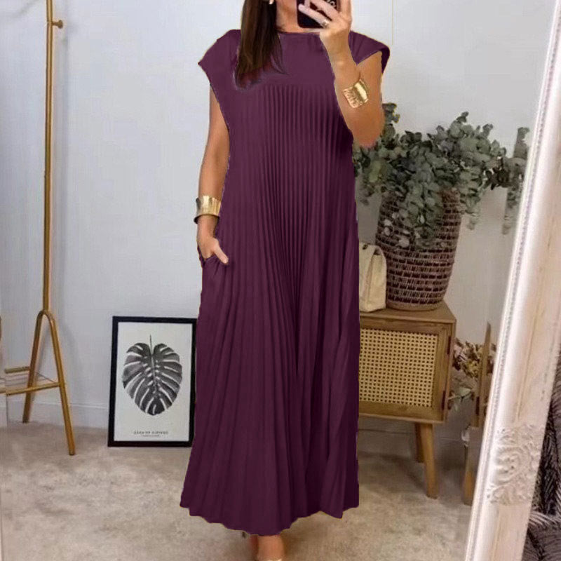 New dress elegant and fashionable round neck sleeveless pleated long dress