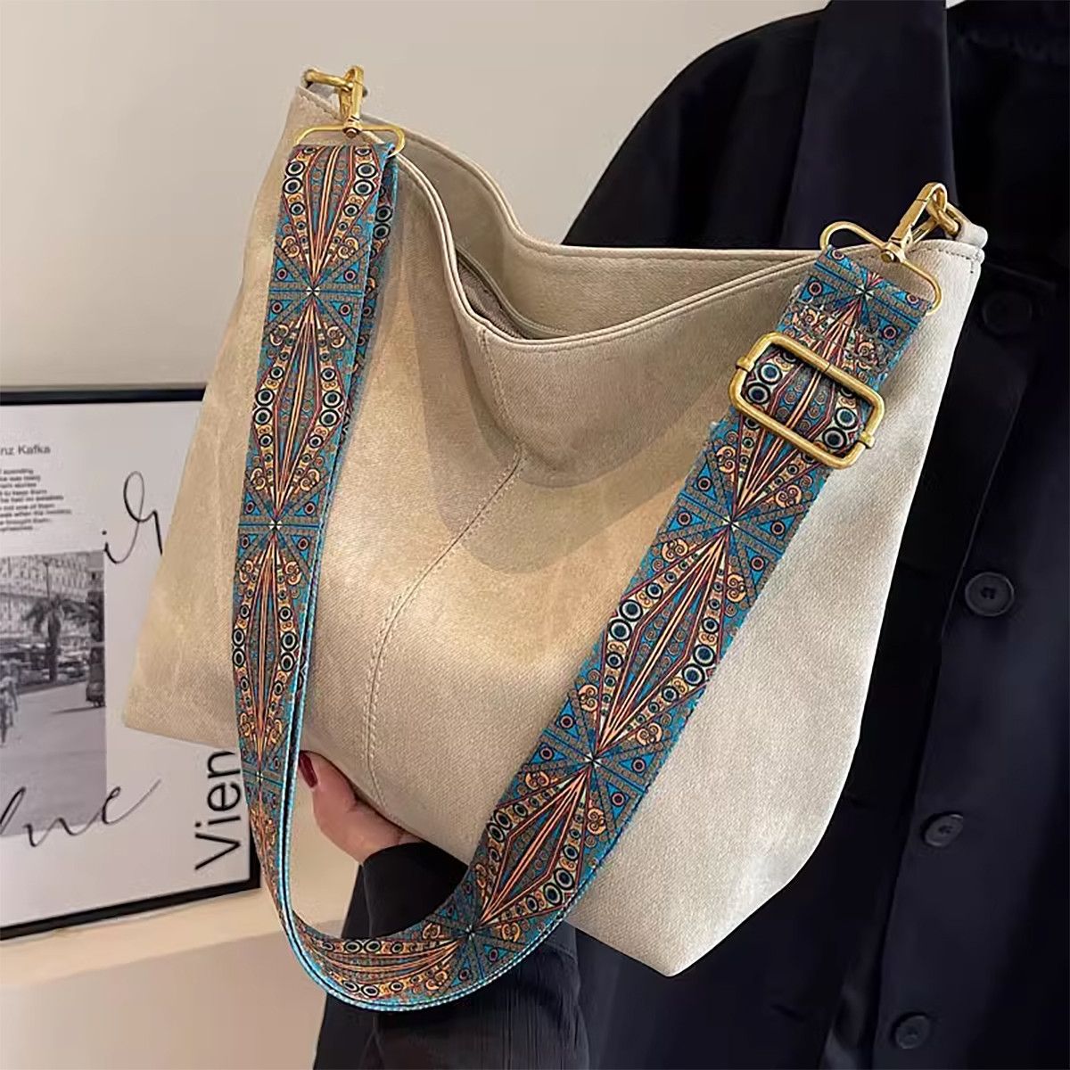 New trendy and high-quality textured tote bag, summer foreign-style large-capacity commuter bag