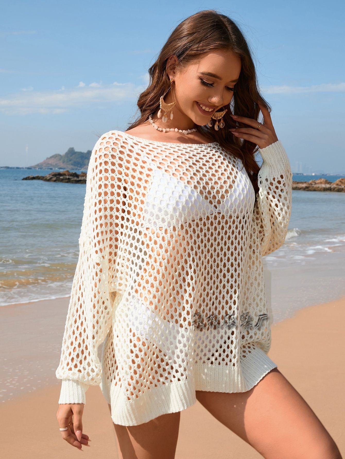 New European and American knitted sweater solid color loose round neck hollow bikini beach blouse