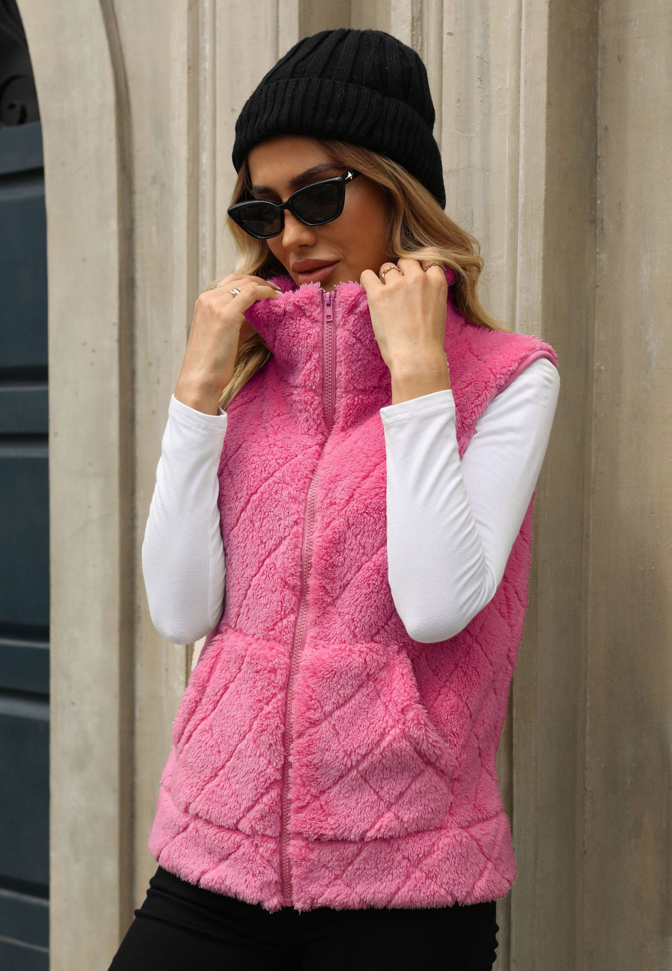 Women's clothing autumn and winter cardigan loose zip diamond lattice coat plush vest（2025）