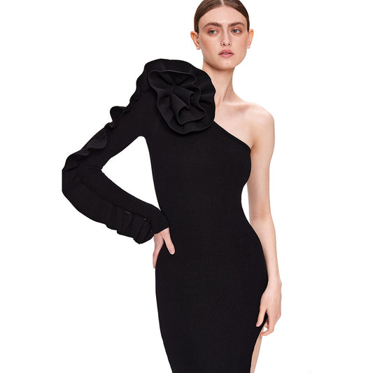 Black Single Sleeve Oblique Shoulder Flower Tight Split Bandage Dress