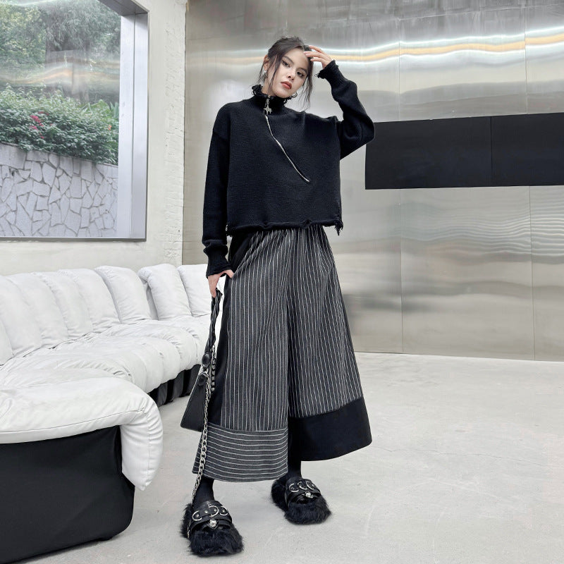 Simple Slant Zipper Turtleneck Sweater