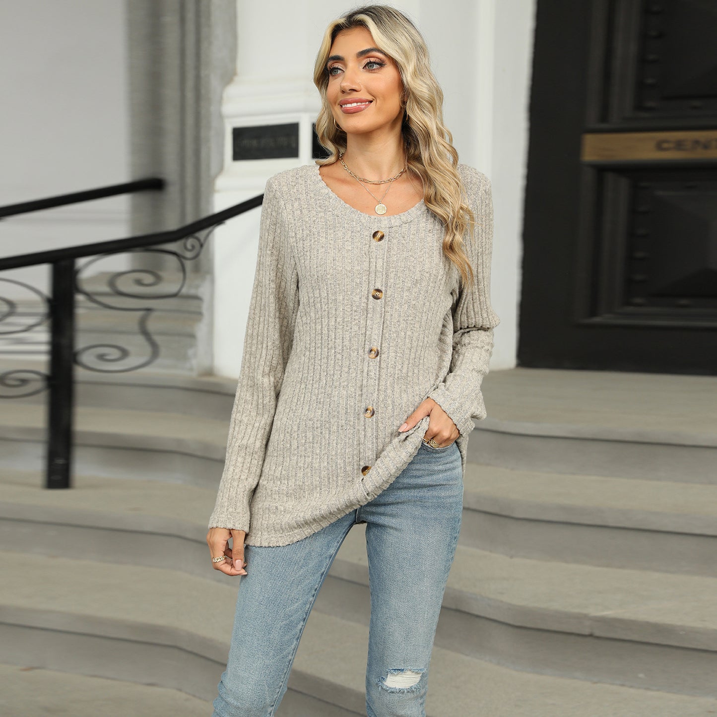 Spring and Autumn single-breasted round neck long-sleeved T-shirt loose top women's pullover sweater