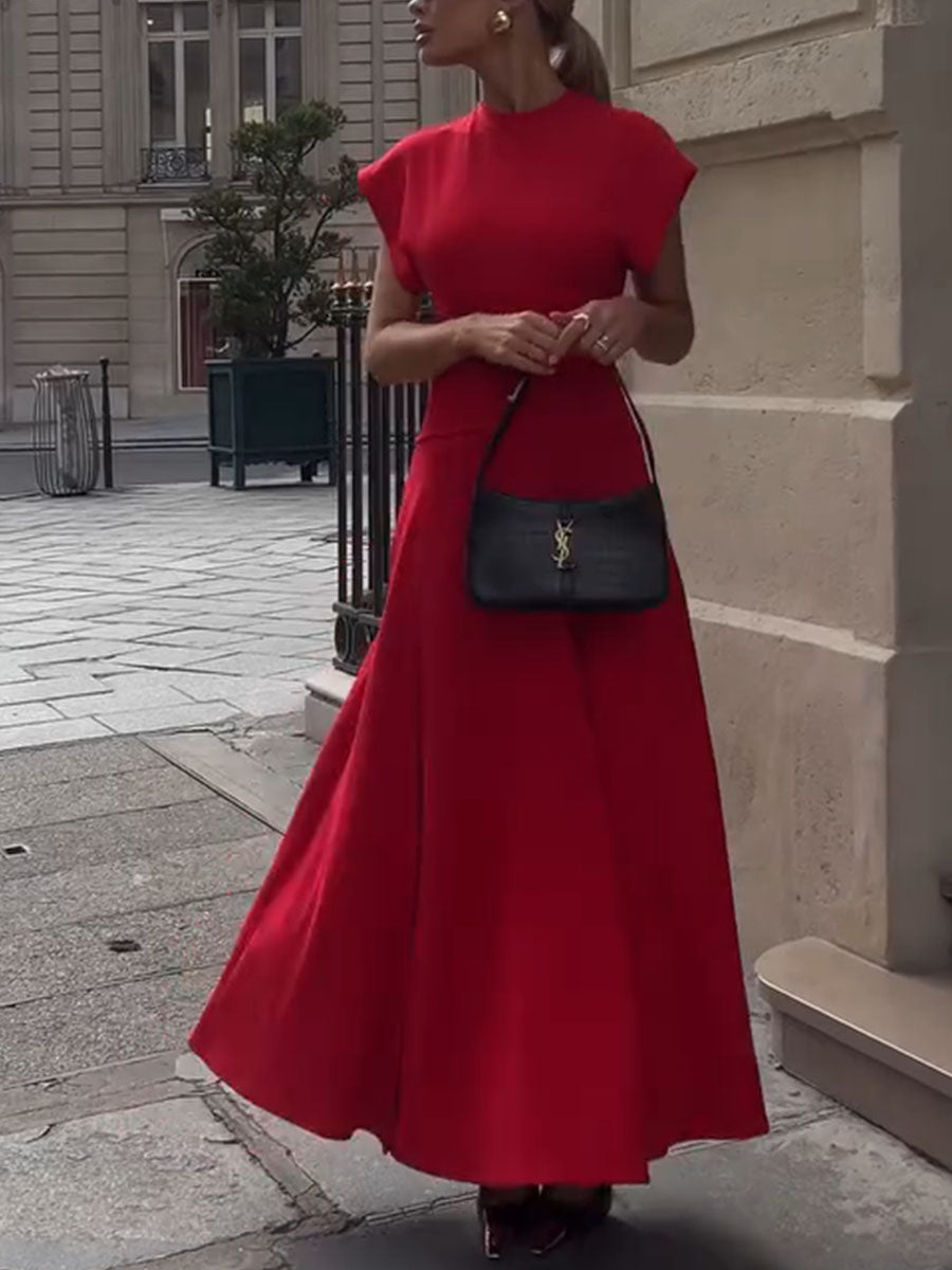 Chic slim fit dress with flying sleeves