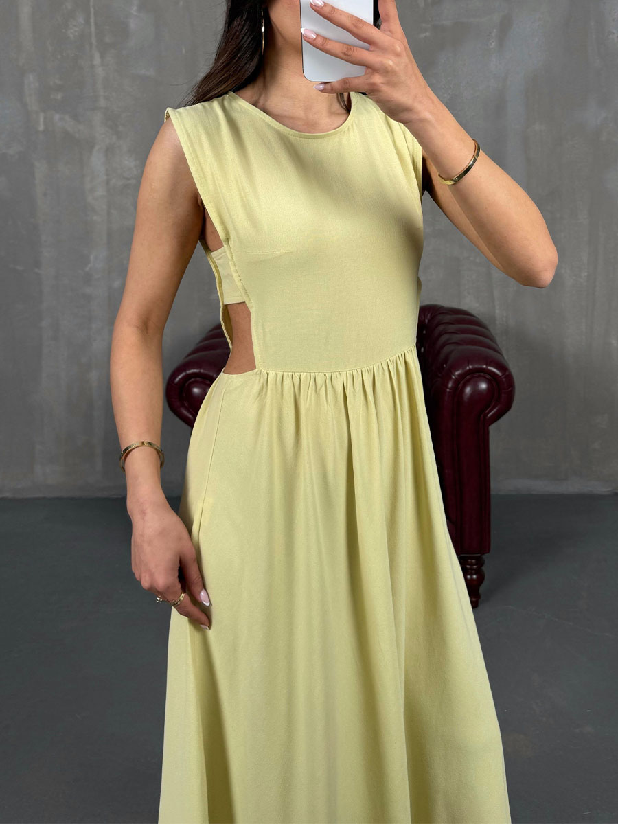 Sleeveless casual dress