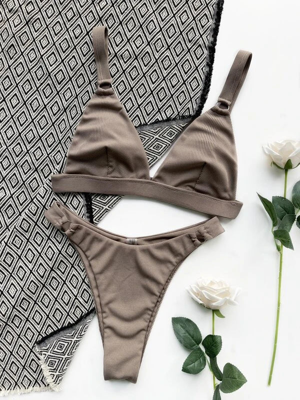 Solid Color Split High Waist Bikini Swimsuit