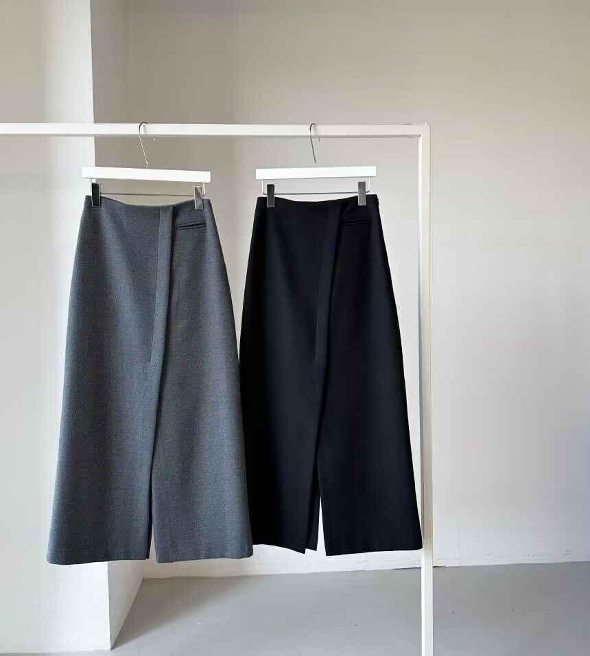 Effortless Slit Maxi Skirt