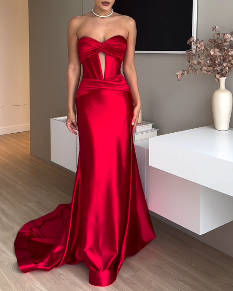 Elegant Strapless Party Dress