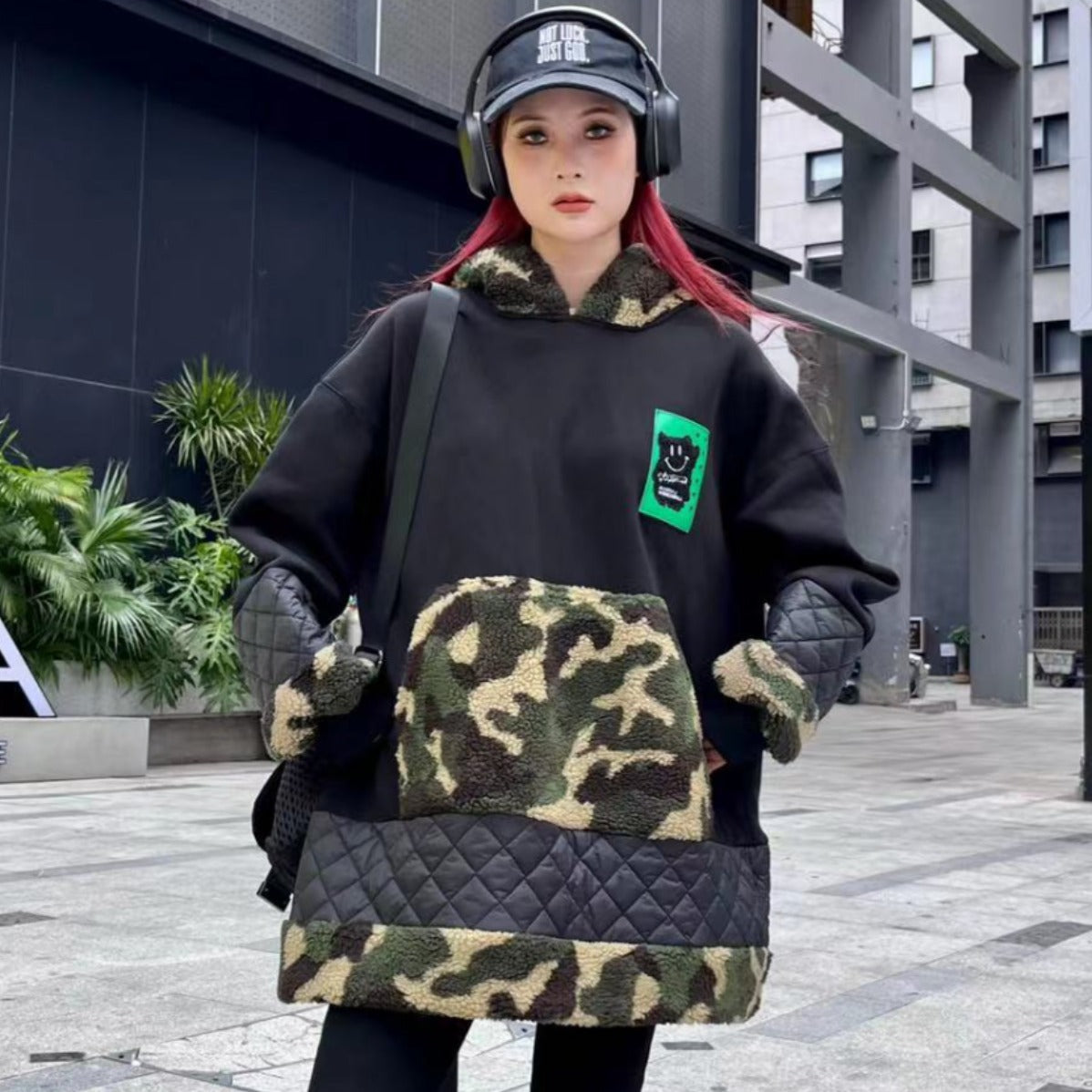 Special Splicing Thickened Camouflage Hooded Sweatshirt