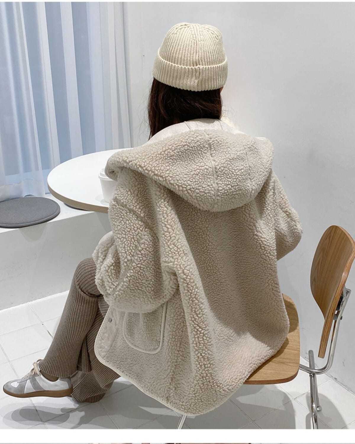 Simple Lambswool Thickened Hooded Jacket