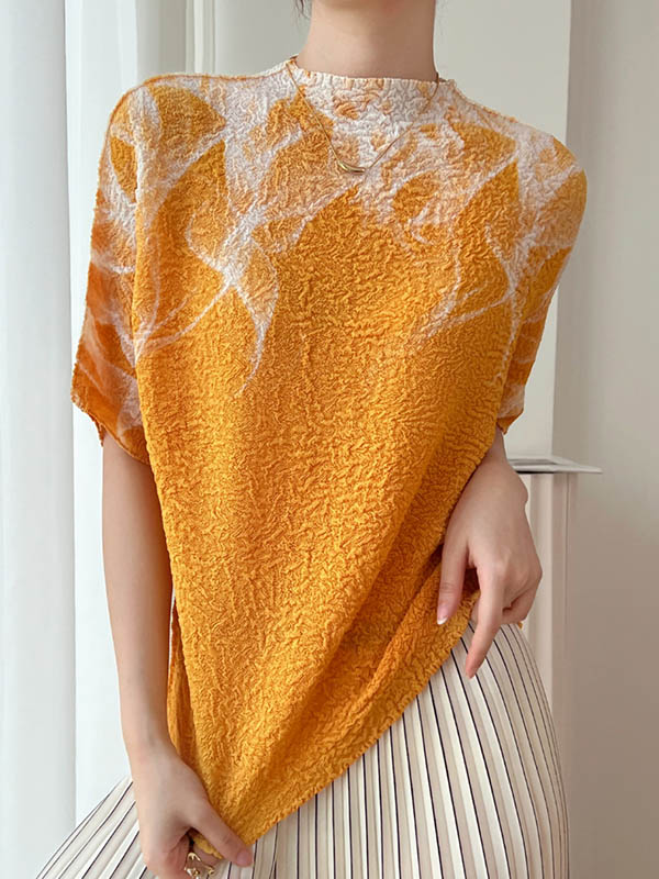 Loose Short Sleeves Contrast Color Pleated Printed Mock Neck T-Shirts Tops