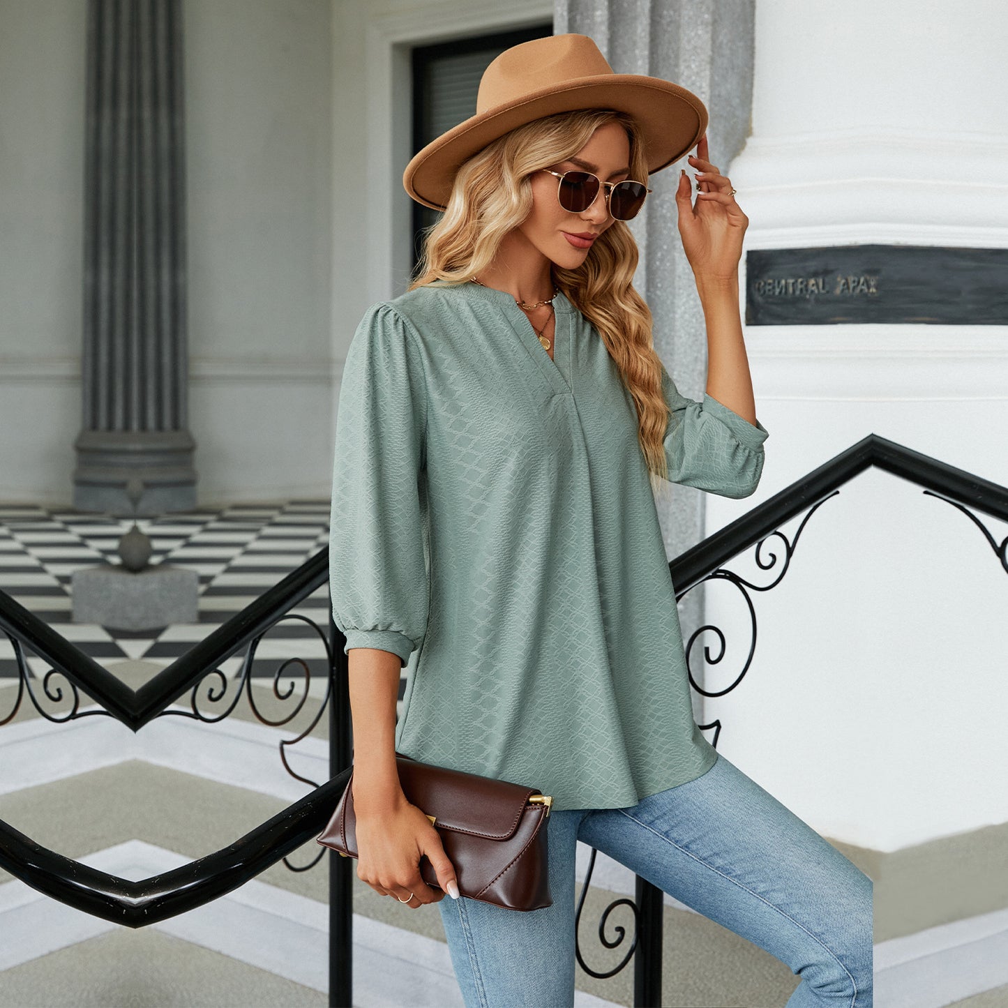 Autumn and Winter new solid color and V-neck jacquard 3/4 sleeve loose-fitting T-shirt top women
