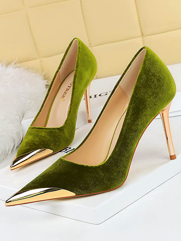 Pointed-Toe Shallow Cut Split-Joint Pumps