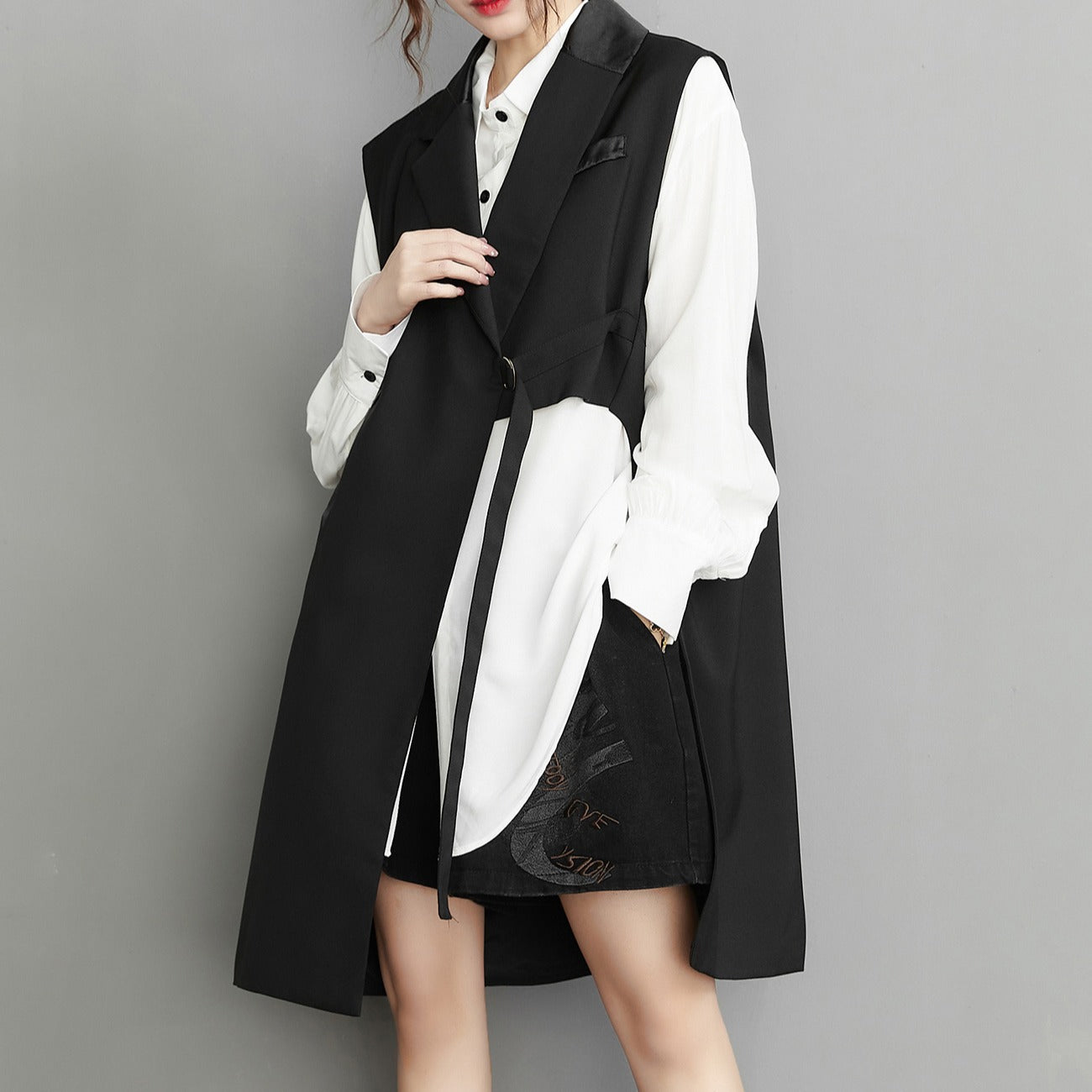 Personalized Black Sleeveless Vest