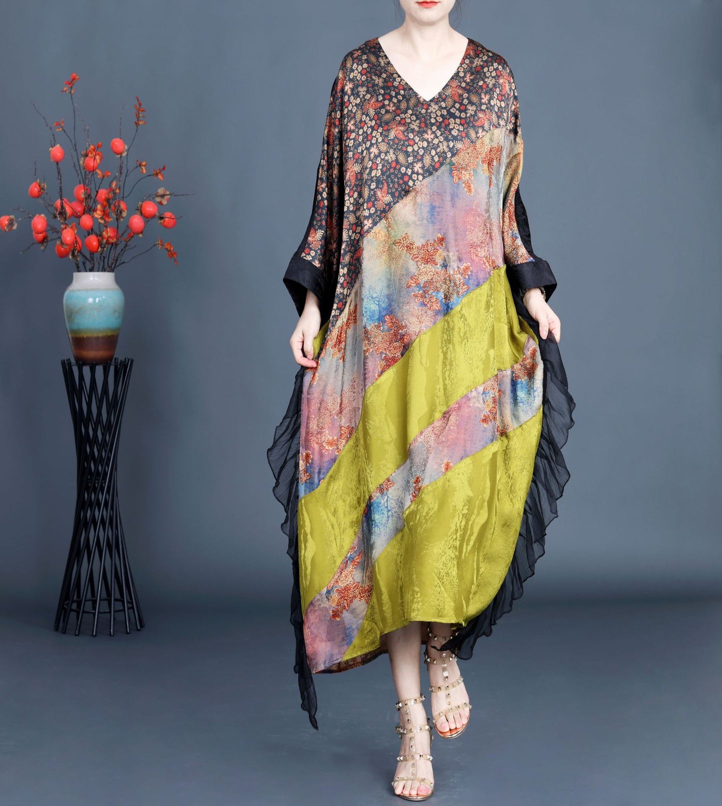 Vintage Jacquard Splicing Bat Sleeve V-Neck Maxi Dress