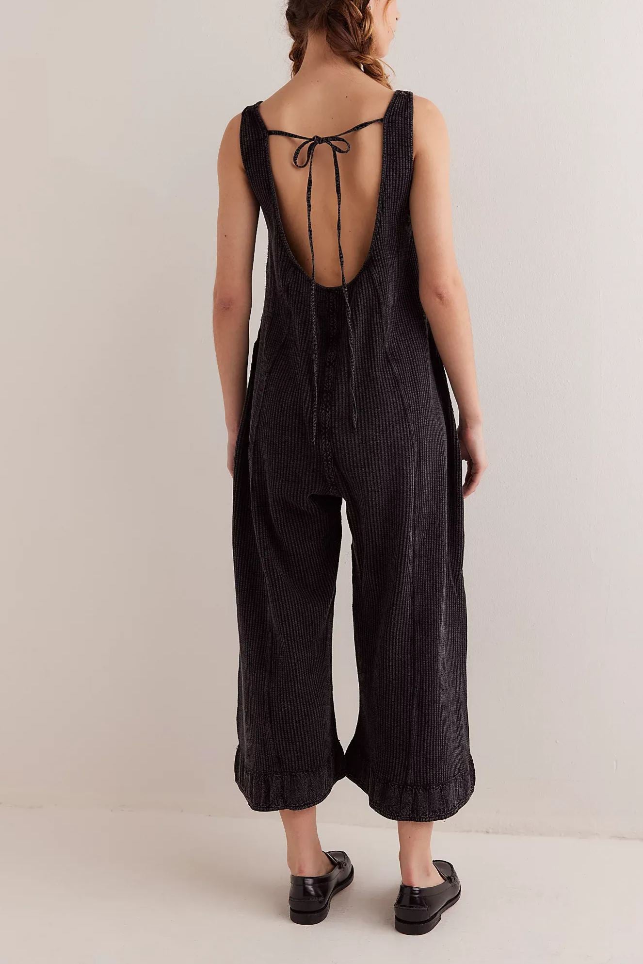 Women's Solid Lace-Up Pocket Textured Overalls