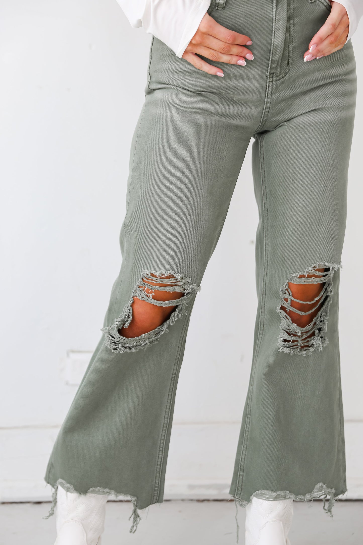 FINAL SALE - Leslie Army Green 90s Vintage Crop Flare Jeans