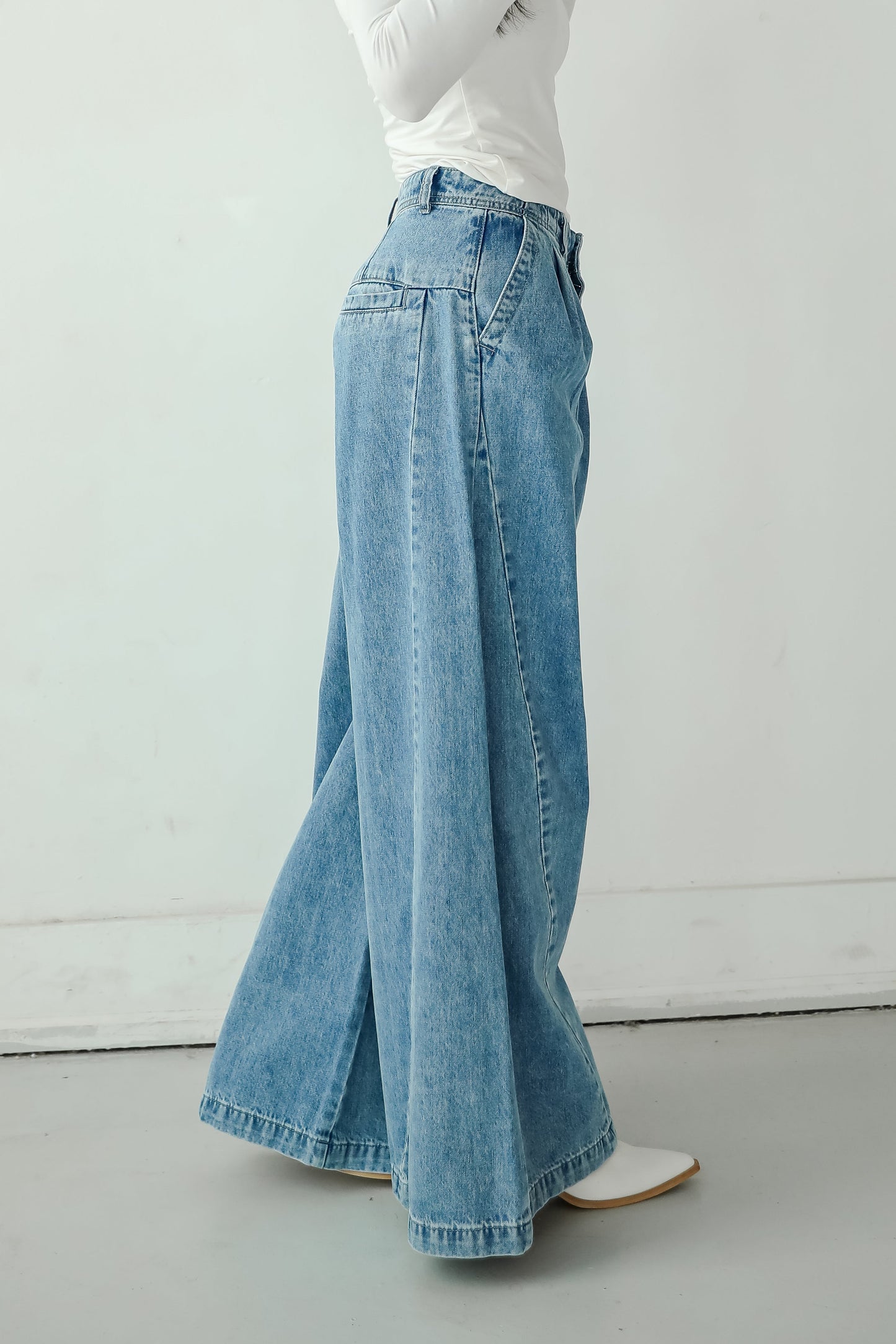 Kenzie Medium Wash Wide Leg Jeans